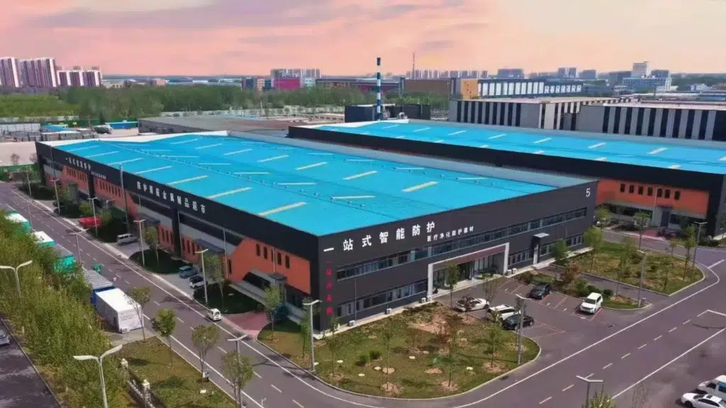 Aerial view of OSIDEK's expansive manufacturing facility for medical radiation shielding and cleanroom purification equipment.